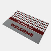 Raute-Muster von Maroon & Gray School Colors Fußmatte (Schrägansicht)