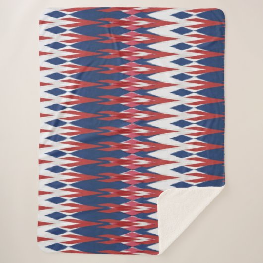 Raute Muster White Blue Red Ikat Technik Sherpadecke (Vorderseite)