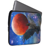 Raven and Eclipsing Moon Laptop Sleeve (Vorne Rechts)