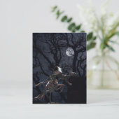 Raven and Rat Skeleton in Moonlight Postkarte (Stehend Vorderseite)