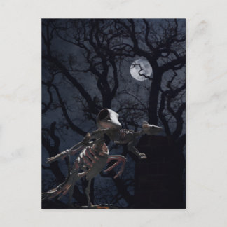 Raven and Rat Skeleton in Moonlight Postkarte