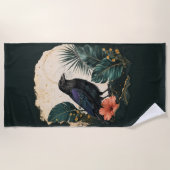 Raven in the Emerald Garden Strandtuch (Vorderseite)