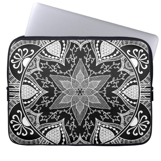 Raven Mandala Laptopschutzhülle (Vorderseite)