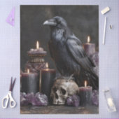 Raven on Skull mit Kerzen und Amethyst-Kristallen Seidenpapier (Basteln)