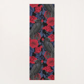 Ravens und Rose mit dunkelblauen Blätter Yogamatte (Rückseite)