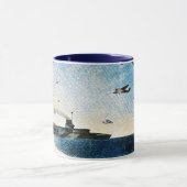 Ravilious - HMS Glorious in der Arktis Tasse (Zentrum)