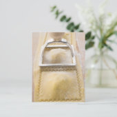 Ravioli mit Konditorschneider, nah Postkarte (Stehend Vorderseite)