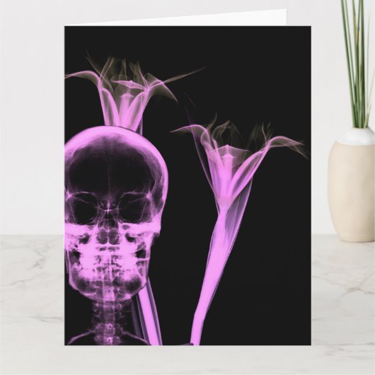 Ray-Blume & Skull - rosa Karte (Vorderseite)