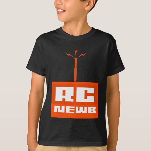 RC Newb das schwarze Shirt Kindes (orange Logo) (Vorderseite)