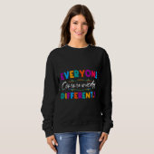Rd Jeder kommuniziert anders Autismus Specia Sweatshirt (Vorne ganz)