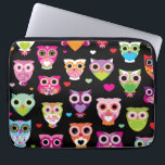 Re-uu-Muster Laptop-Hülle Laptopschutzhülle<br><div class="desc">Niedlicher Kleiner Smilemakeraes Studio Laptop-Ärmel mit niedlichem Illustrations-Retro-Musterdruck.</div>
