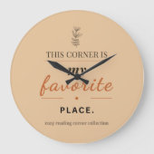 Reading Corner Analogue Wall Clock Große Wanduhr (Vorderseite)