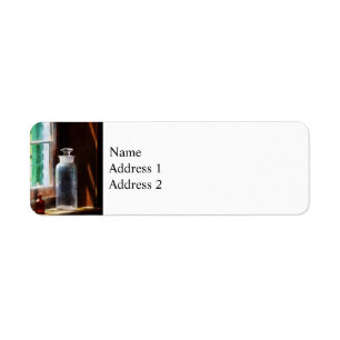 Reagensflasche und kleine Brown-Flasche