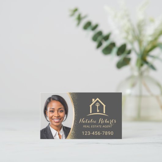 Real Estate Agent Modern Gold Realtor Custom Photo Visitenkarte (Stehend Vorderseite)