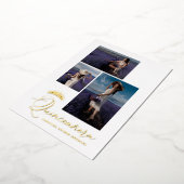 Real Golden Tiara Minimalistisch Quinceñera Spanis Folieneinladung (Gedreht)