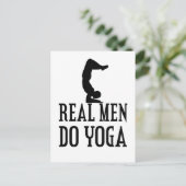 Real Men Do Yoga Postkarte (Stehend Vorderseite)