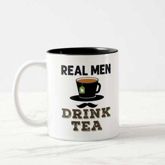 Real Men Drink Tee Cool Tea Drinker Lover Zweifarbige Tasse (Links)
