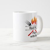 Real Men spielen mit GRILLEN Zitat Tasse (Vorderseite Rechts)