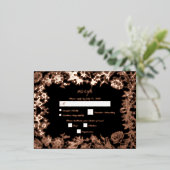 Real Rose Gold Floral Black Wedding RSVP Folie Einladungspostkarte (Stehend vorne)