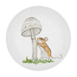 Realistisch eine lustige Feldmaus und Pilz Schneidebrett