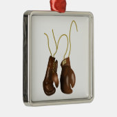 Realistische Boxhandschuhe Silbernes Ornament (Rechts)