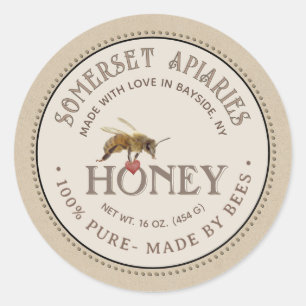 Realistische Honigbiene mit Herz auf Kraft Honey L Runder Aufkleber