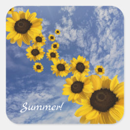 Realistische Sonnenblumen blauer Himmel flauschige Quadratischer Aufkleber