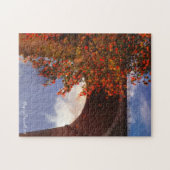 Realistischer Herbstbaum mit roten Blätter in Newq Puzzle (Horizontal)