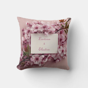 Realistischer rosa Kirschblütenzweig und Blatt Kissen
