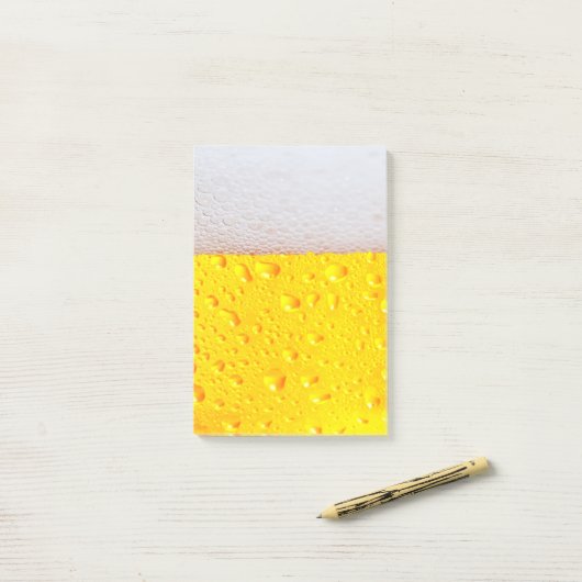 Realistisches Bier Post-it Klebezettel (Auf Schreibtisch)
