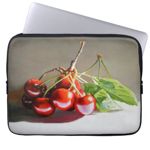 Realistisches Cherry Still Life mit Blätter Kunst Laptopschutzhülle