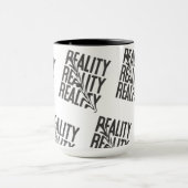 Reality Distortion-Typografie| Moderne Abstraktion Tasse (Zentrum)