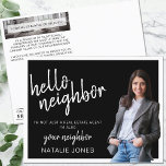 Realtor Mailer Real Anwesen Marketing Farm Hallo Postkarte<br><div class="desc">Mit der Realtor Mailer Real Anwesen Marketing Farm Hello Postcard können Sie Ihre Anwesen Marketing-Bemühungen auf höchstem Niveau steigern. Diese wunderschön gestaltete Postkartenvorlage ist speziell für echte Anwesen-Profis zugeschnitten, die eine persönliche Verbindung zu potenziellen Kunden in ihren landwirtschaftlichen Gebieten suchen. Mit seinem sauberen Schwarz-Weiß-Design strahlt diese Postkarte Professionalität und Eleganz...</div>