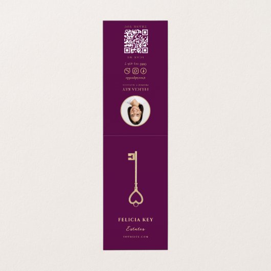 Realtor Real Anwesen Agent Gold Key QR Lila Visitenkarten (Außenseite Aufgefaltet)