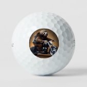 Rebel Sloth: Ein lederverkleidetes Motorrad Golfball (Vorderseite)