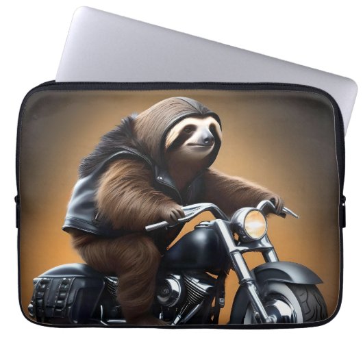 Rebel Sloth: Ein lederverkleidetes Motorrad Laptopschutzhülle (Vorderseite)