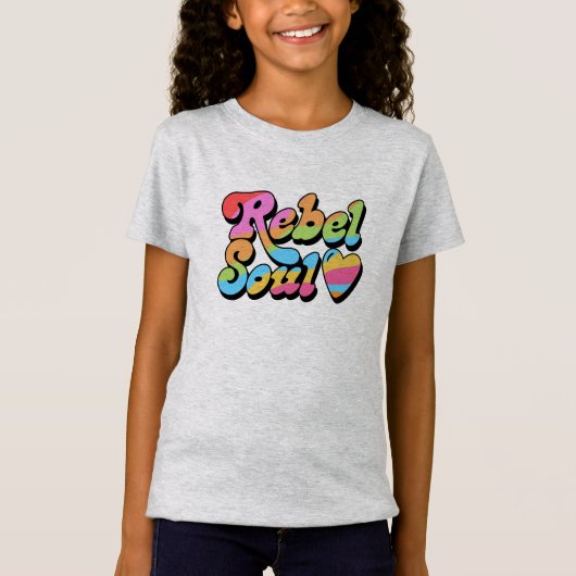Rebel Soul Rainbow Colors Graphic T-Shirt (Vorderseite)
