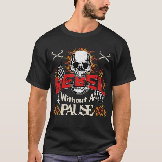 Rebell ohne Pause Defiant Skull T-Shirt (Vorderseite)