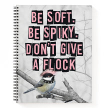 Rebellischer Punk-Vogel