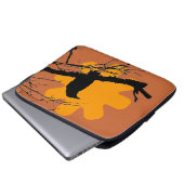 Reben auf einem Ast und Sonne, braun, gelb Laptopschutzhülle (Vorne Knopf)