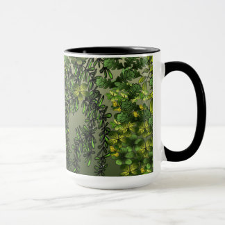 Reben in einer Tasse des Gewitters