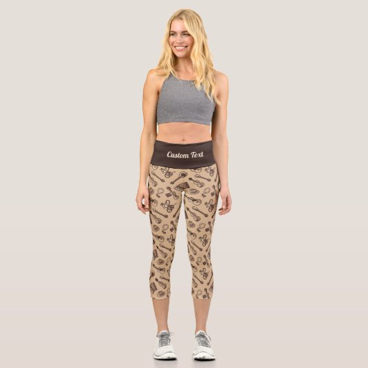 Rebetiko Muster Capri Leggings (Vorderseite)