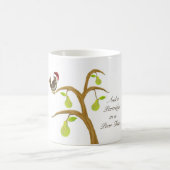 Rebhuhn in einem Birnen-Baum Kaffeetasse (Mittel)