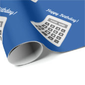 Rechner, der Geburtstagsverpackungspapier zeichne Geschenkpapier (Rolleneckpunkt)