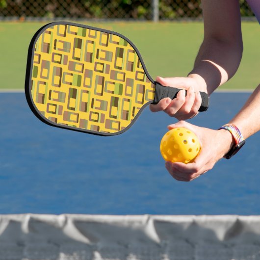 Rechtecke mit goldenem Streifen Pickleball Schläger (InSitu)