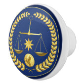 Rechtsanwalt Keramikknauf (Rechts)