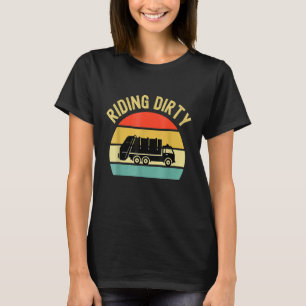 Recycelnd LKW-LKW-Reitwagen, dreckige Sonnenunterg T-Shirt