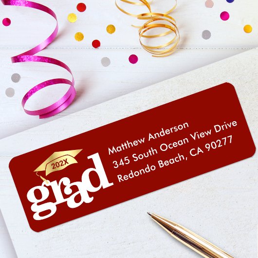 Red Abschluss Bold Modern Type Gold Cap Adresse