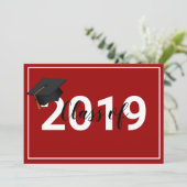 Red Abschluss Class of 2019 Simplistic Chic Einladung (Stehend Vorderseite)
