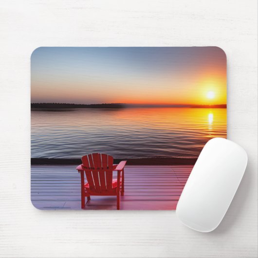 Red Adirondack Sessel auf dem Dock Lake Mousepad (Mit Mouse)